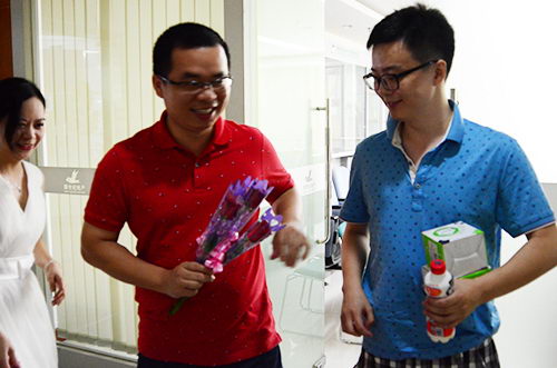 有花有禮物，好嗨森！