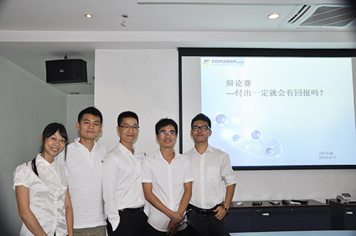 反方團(tuán)隊合影-兵來將擋，我們自信沉著