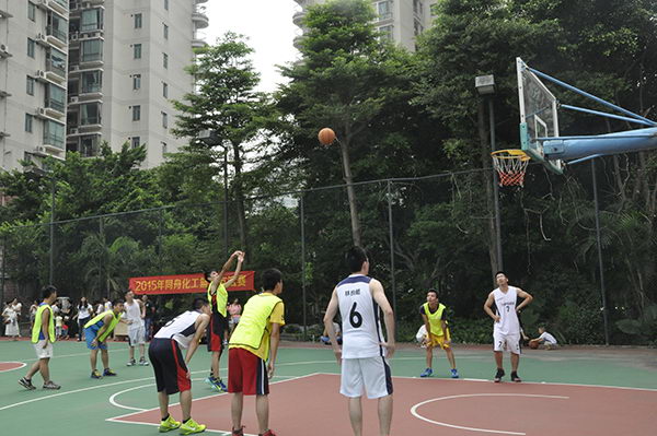 投中?。? border=